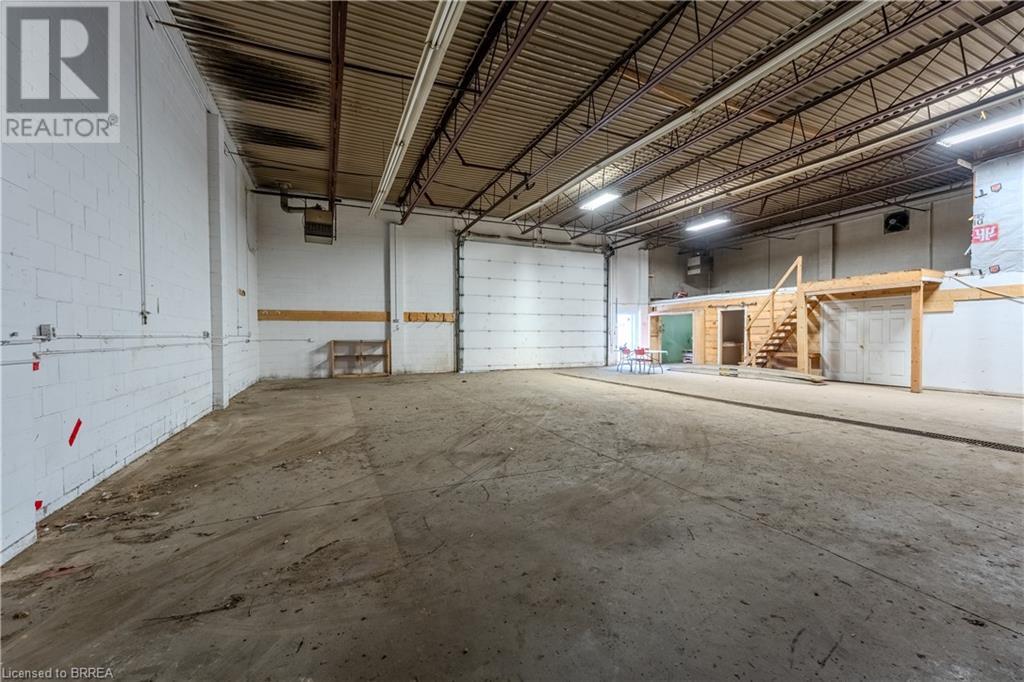 663 Colborne Street W, Brantford, Ontario  N3T 5L5 - Photo 15 - 40701432