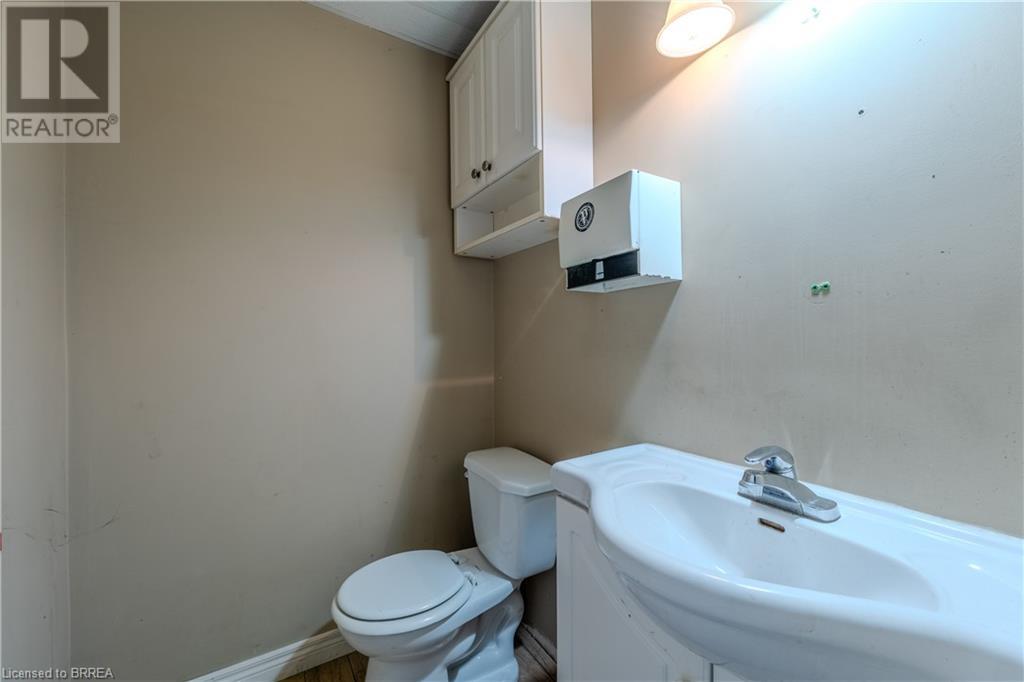 663 Colborne Street W, Brantford, Ontario  N3T 5L5 - Photo 18 - 40701432