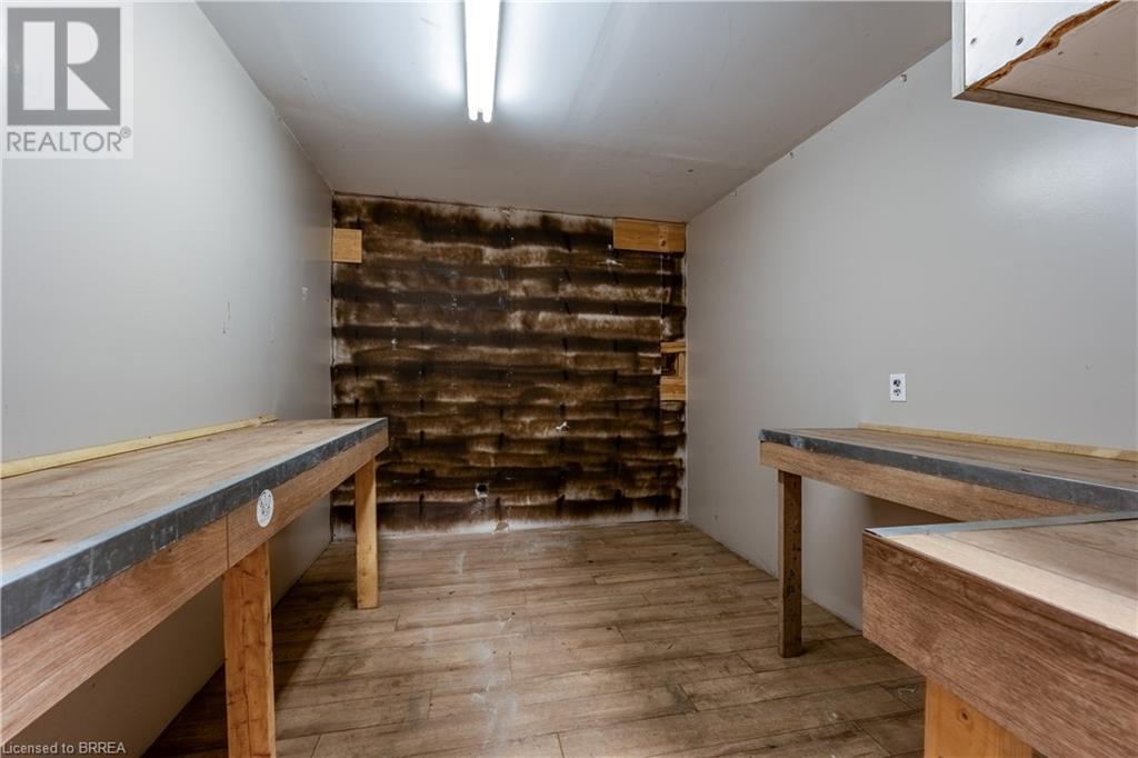 663 Colborne Street W, Brantford, Ontario  N3T 5L5 - Photo 20 - 40701432