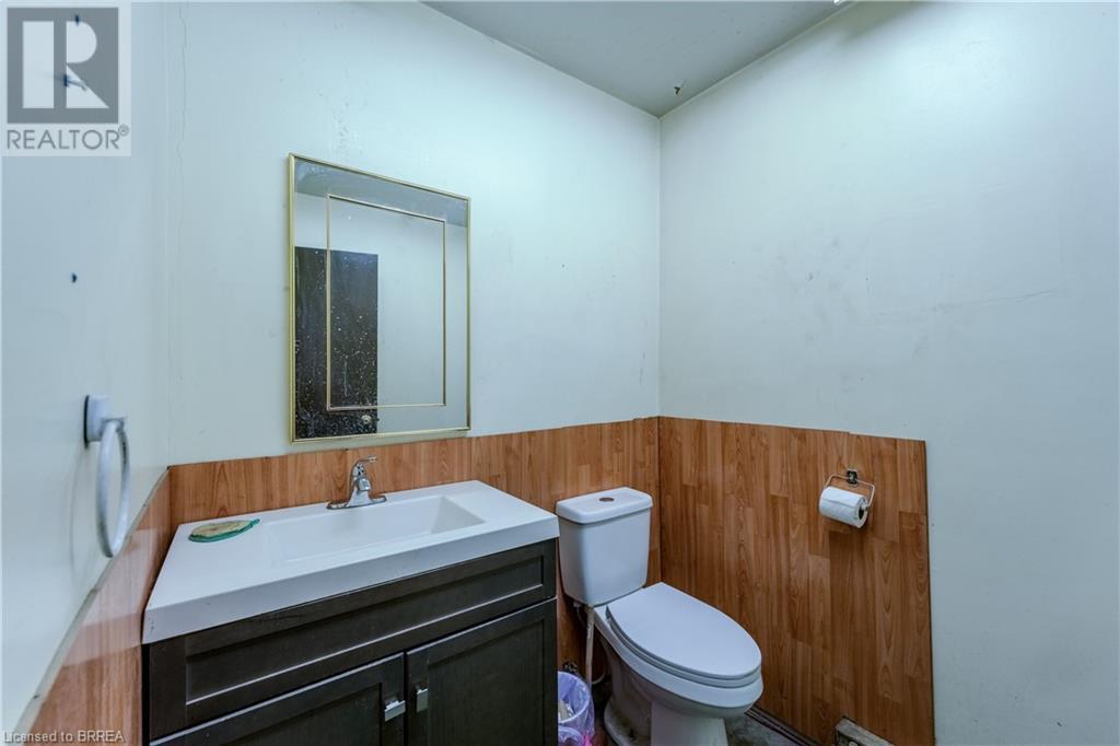 663 Colborne Street W, Brantford, Ontario  N3T 5L5 - Photo 8 - 40701432