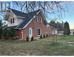 1695 DIVISION ROAD North, Kingsville, Ontario
