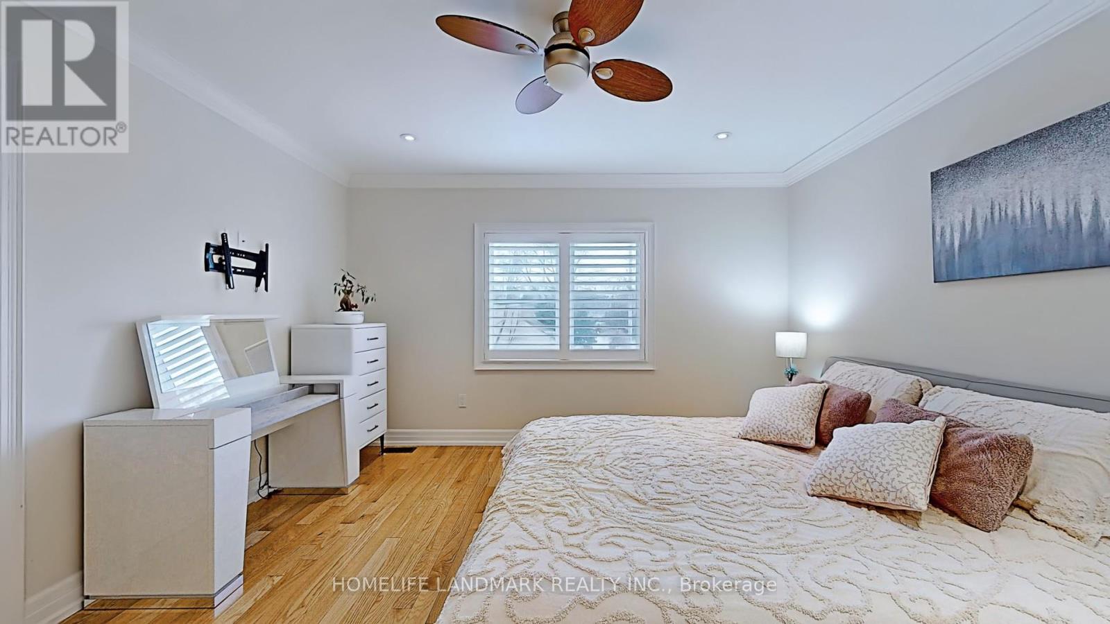 64 Forest Avenue, Mississauga, Ontario  L5G 1L2 - Photo 20 - W12059618