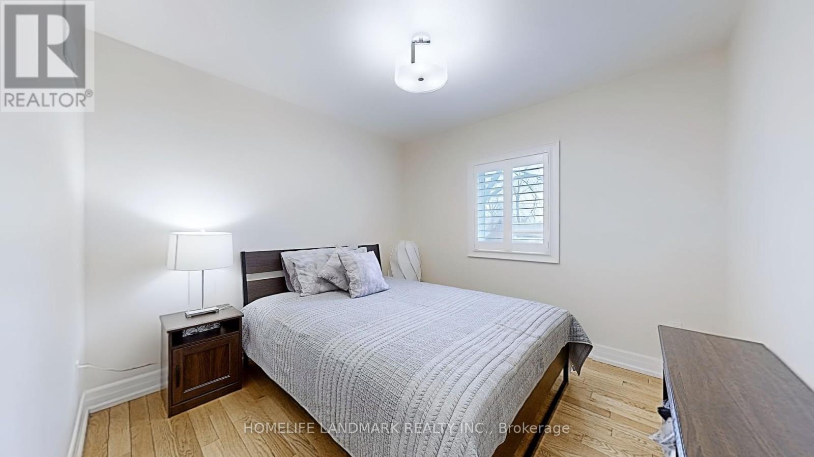 64 Forest Avenue, Mississauga, Ontario  L5G 1L2 - Photo 25 - W12059618
