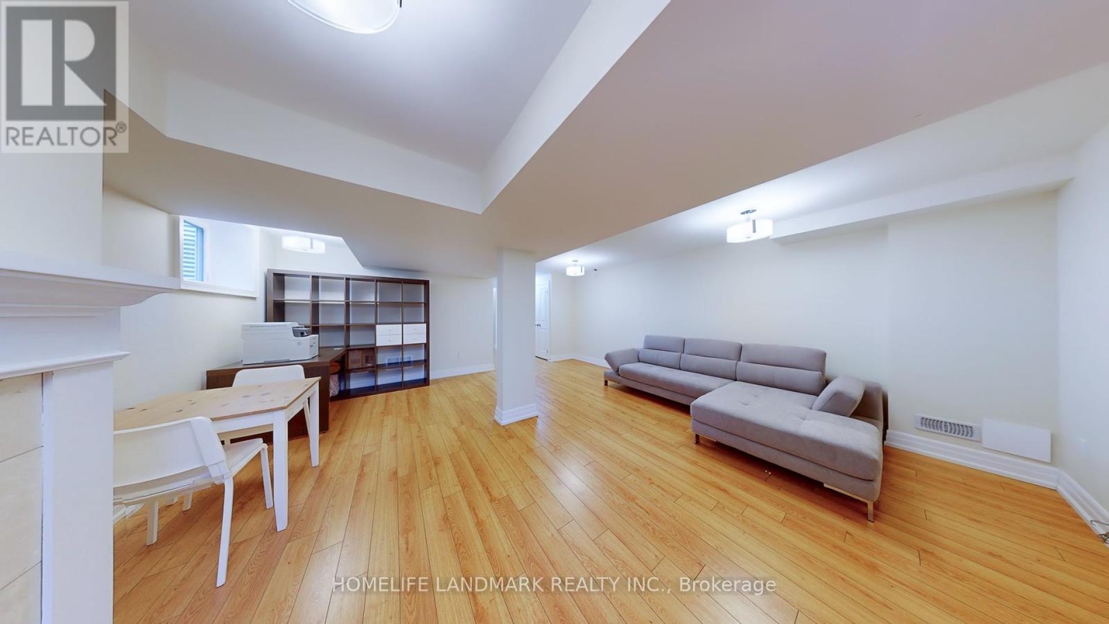 64 Forest Avenue, Mississauga, Ontario  L5G 1L2 - Photo 34 - W12059618