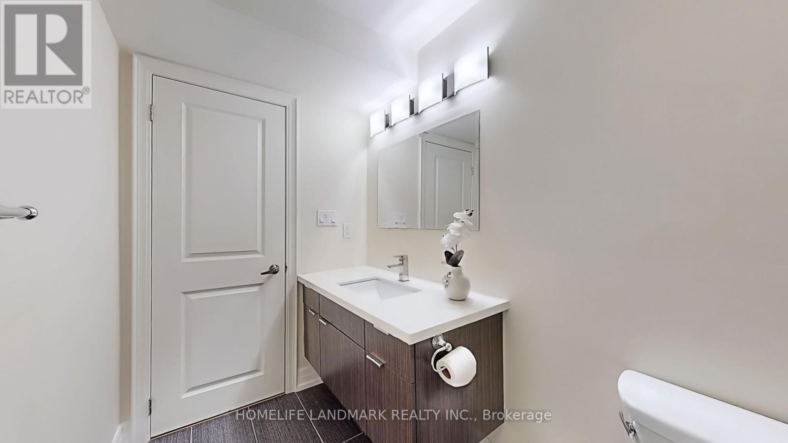 64 Forest Avenue, Mississauga, Ontario  L5G 1L2 - Photo 36 - W12059618