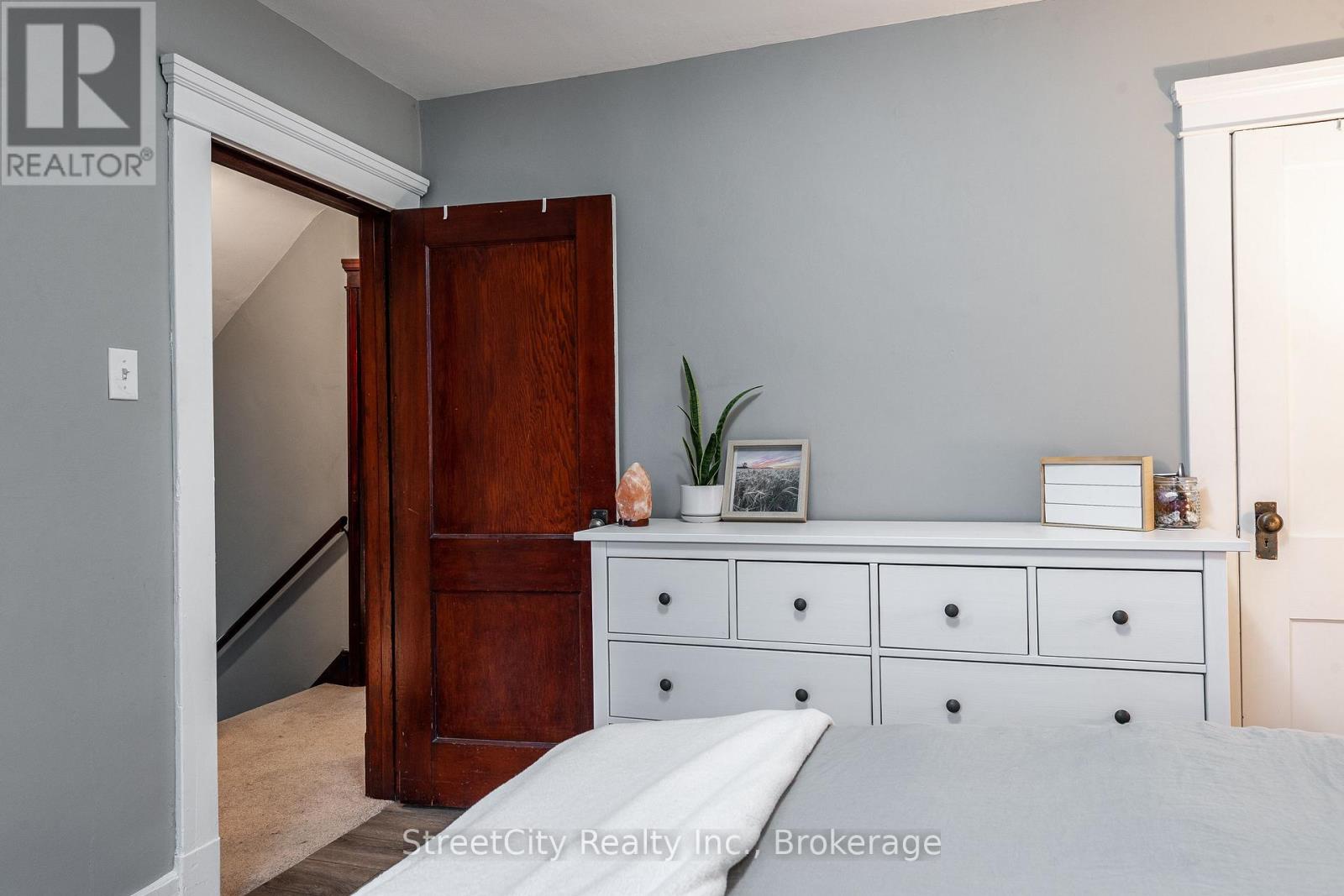 208 Birmingham Street, Stratford, Ontario  N5A 2T4 - Photo 14 - X12060316