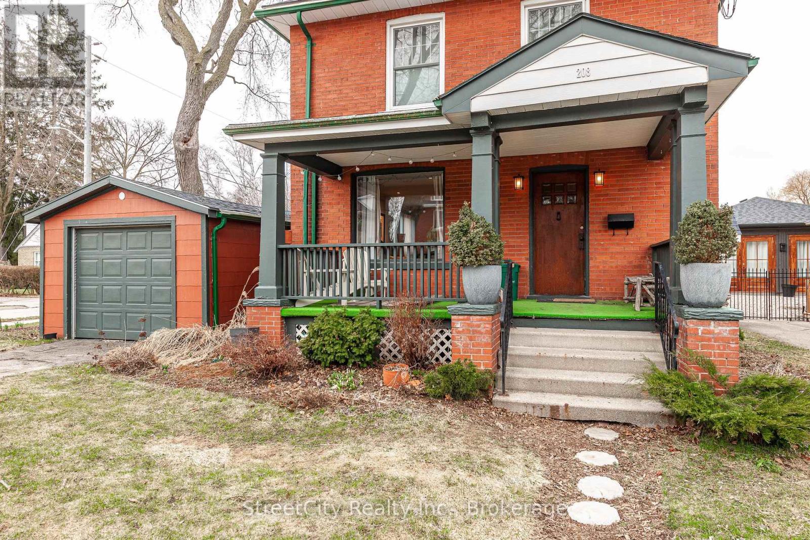 Property at 208 BIRMINGHAM STREET image 3