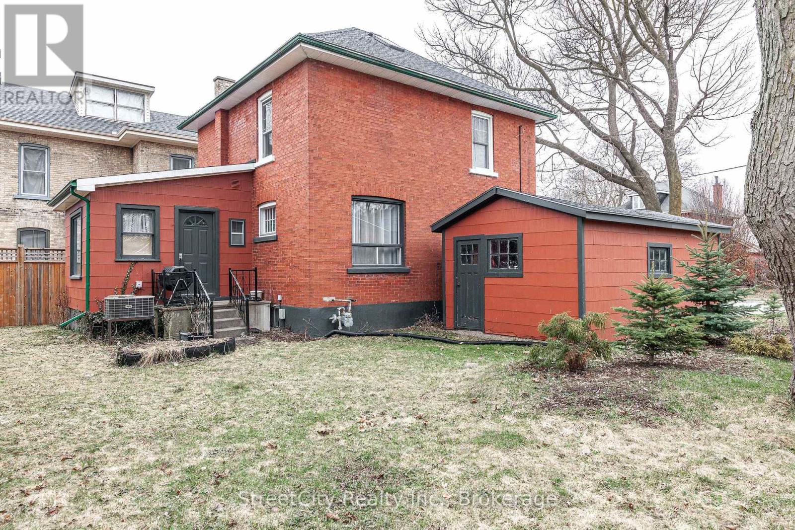 208 Birmingham Street, Stratford, Ontario  N5A 2T4 - Photo 20 - X12060316