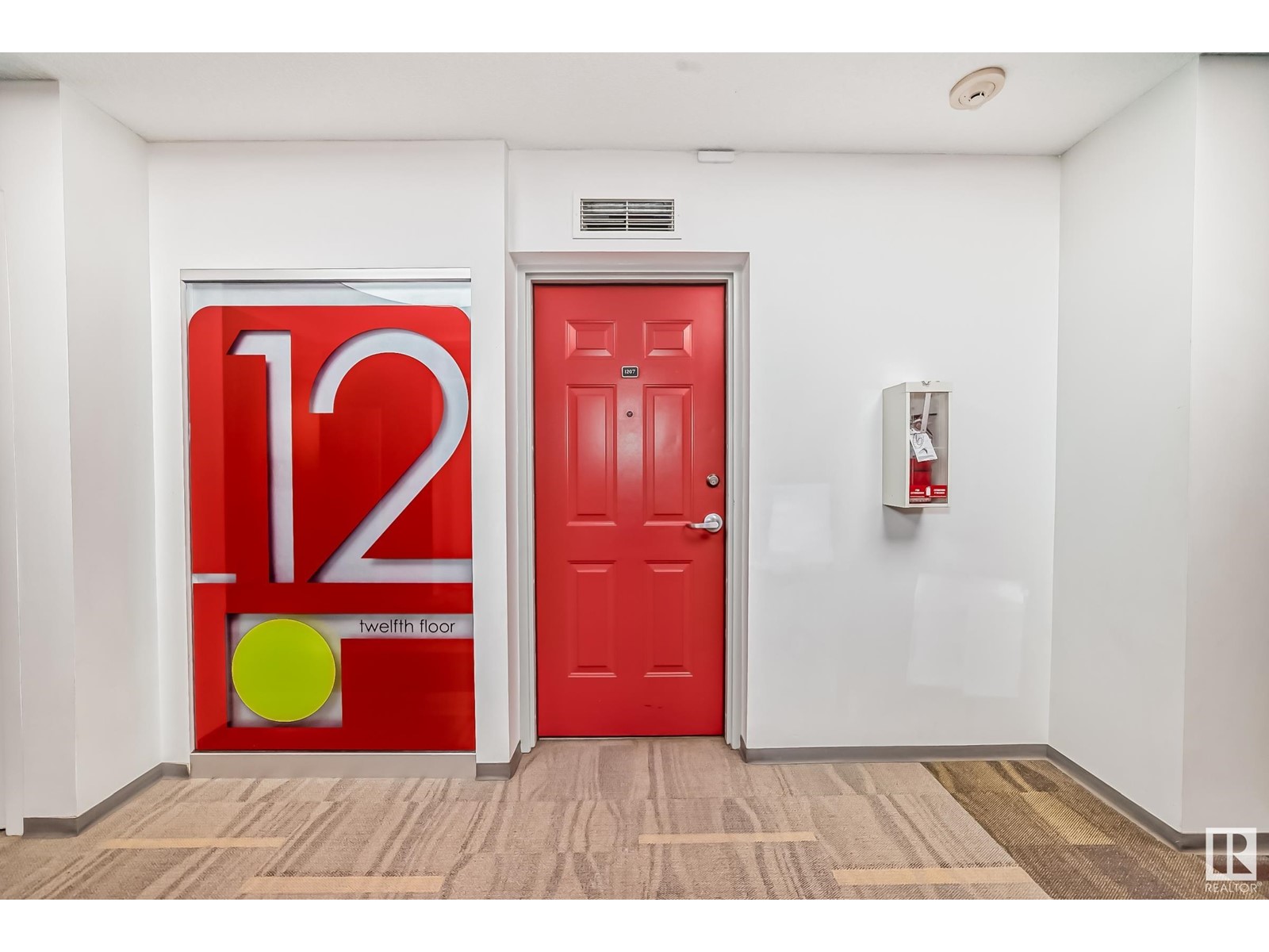 #1207 10024 Jasper Av Nw, Edmonton, Alberta  T5J 1R9 - Photo 2 - E4417996