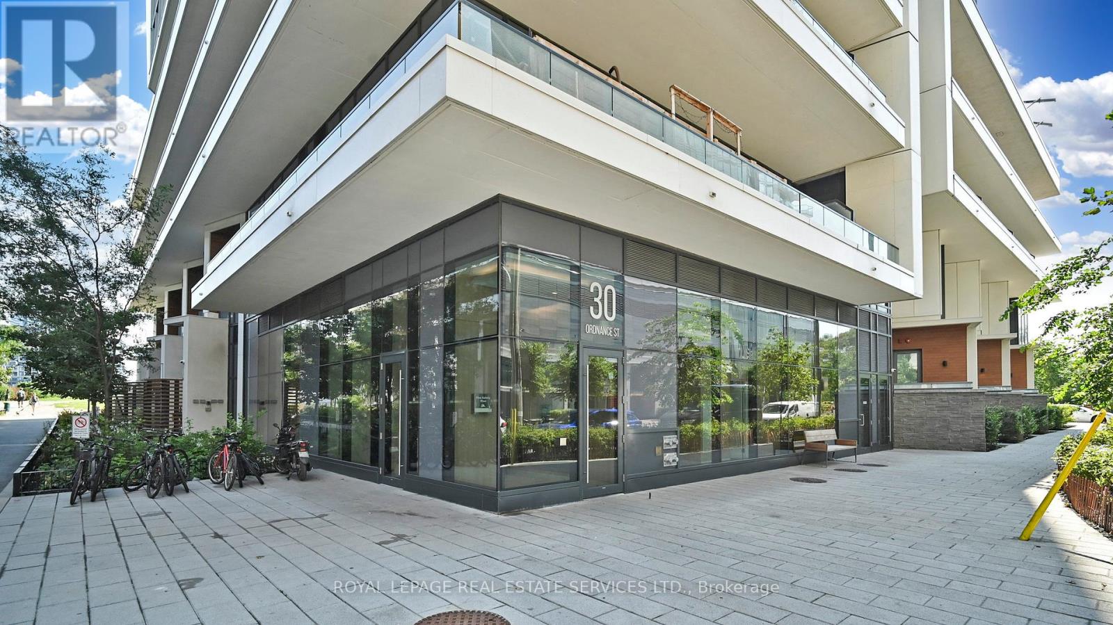 1510 - 30 Ordnance Street, Toronto (Niagara), Ontario  M6K 0C8 - Photo 2 - C12060288