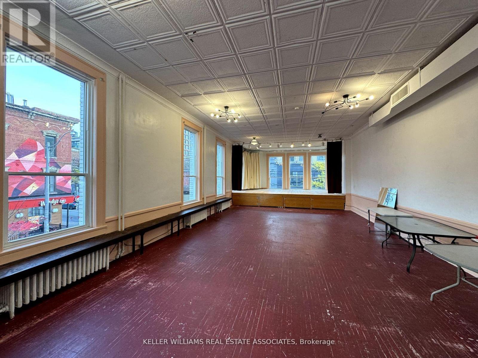 2nd - 486 Queen Street W, Toronto, Ontario  M5V 2B3 - Photo 4 - C12060306