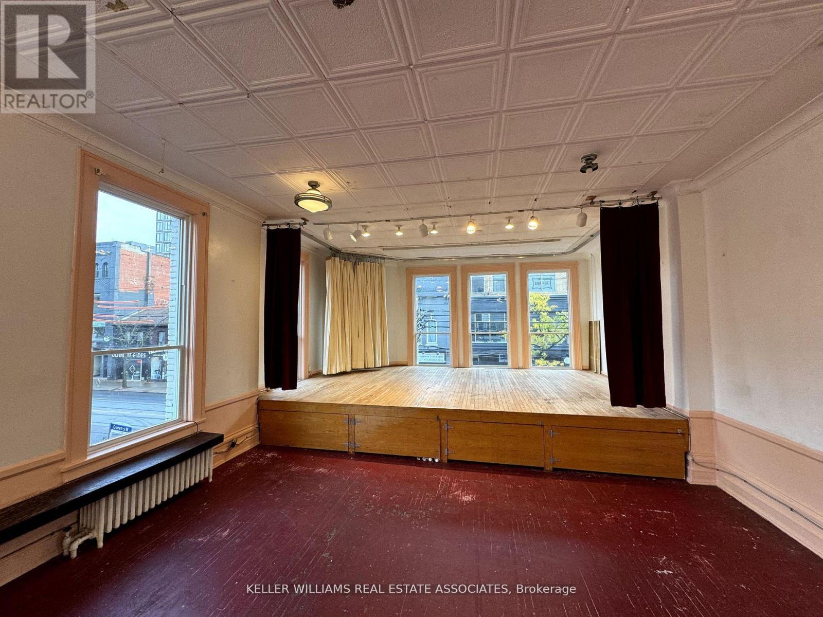 2nd - 486 Queen Street W, Toronto, Ontario  M5V 2B3 - Photo 8 - C12060306