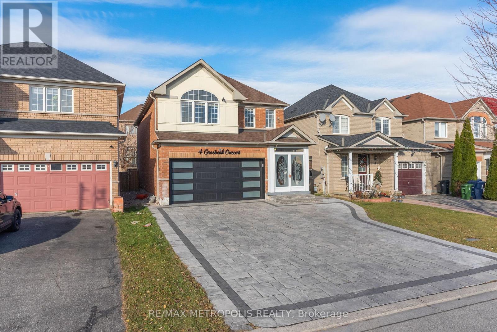 Property at 4 GROSBEAK CRESCENT image 3