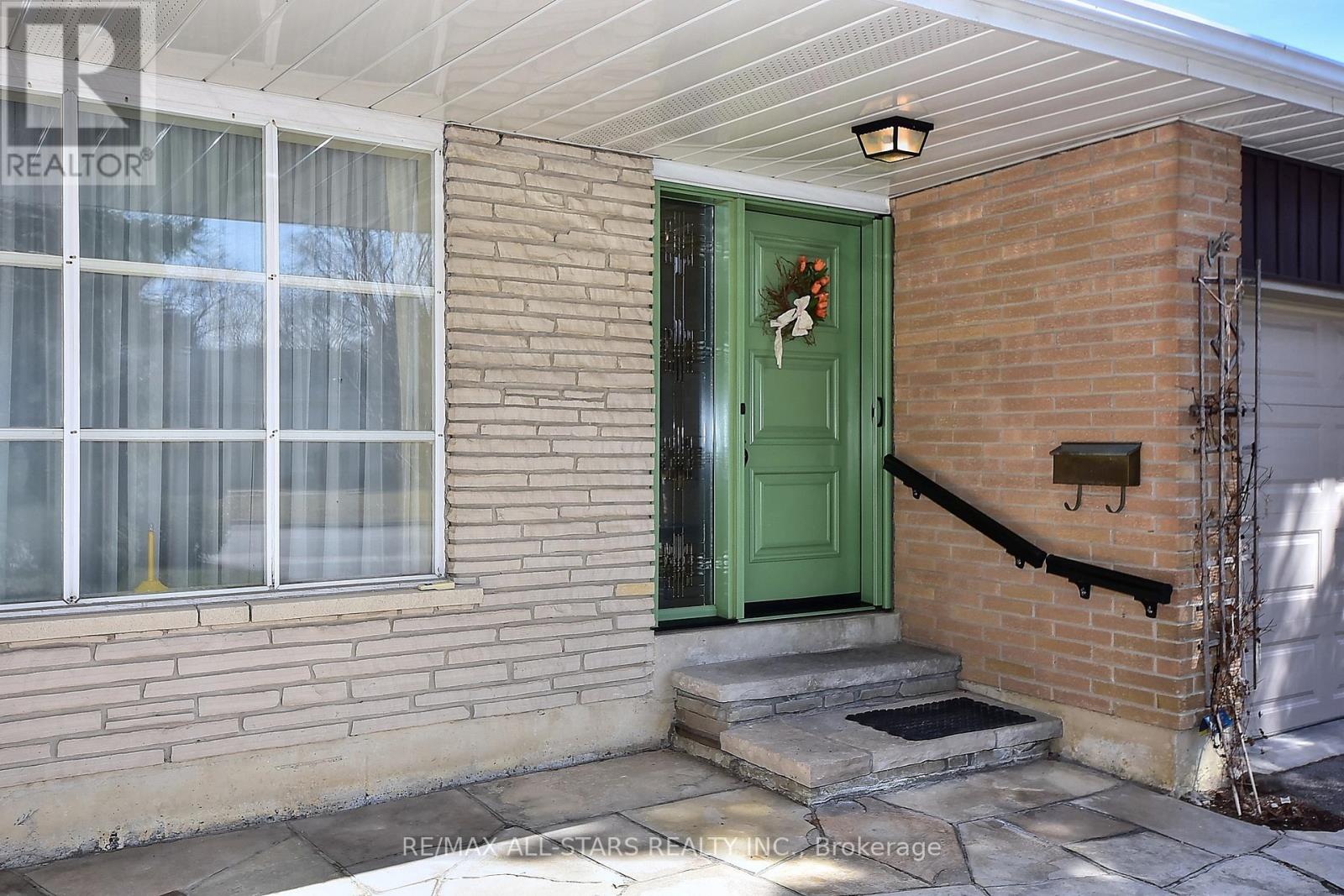 Property at 125 FRED VARLEY DRIVE image 4
