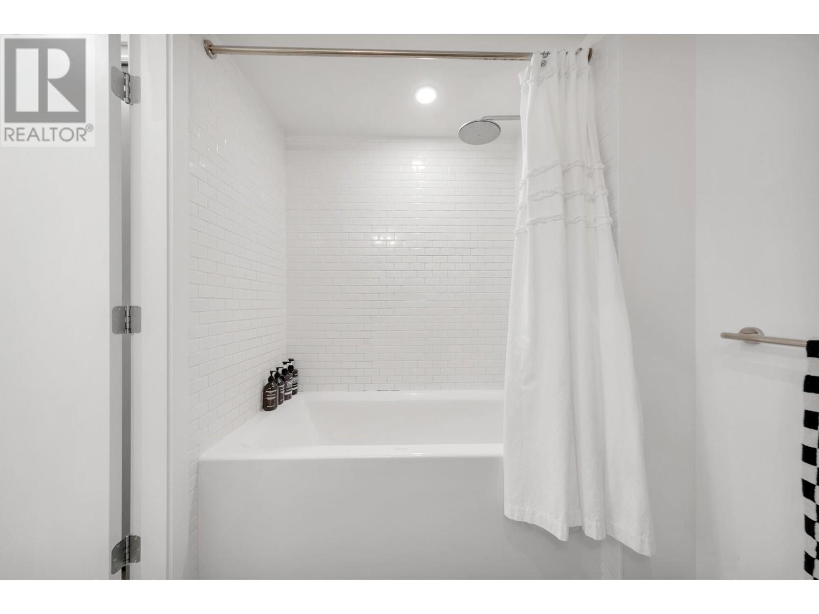 718 188 Keefer Street, Vancouver, British Columbia  V6A 0E3 - Photo 24 - R2982289