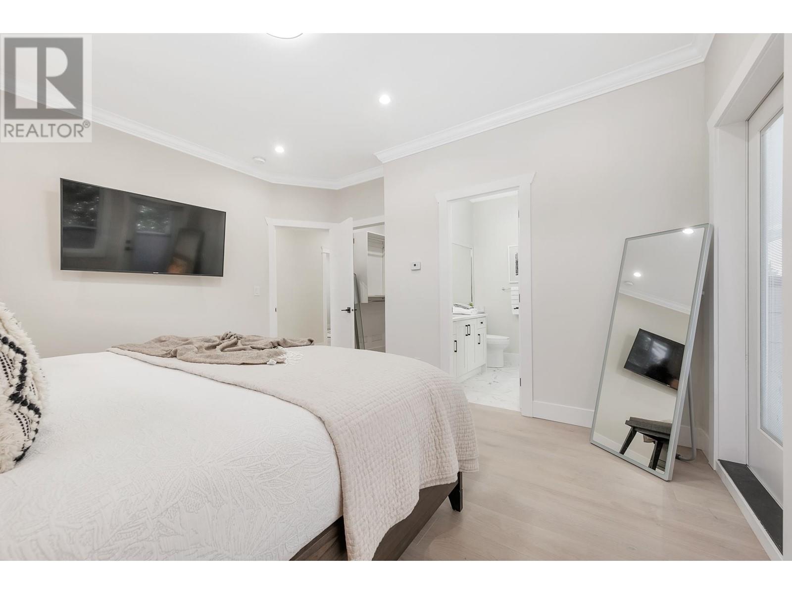 212 Blackman Street, New Westminster, British Columbia  V3L 2A7 - Photo 21 - R2981597