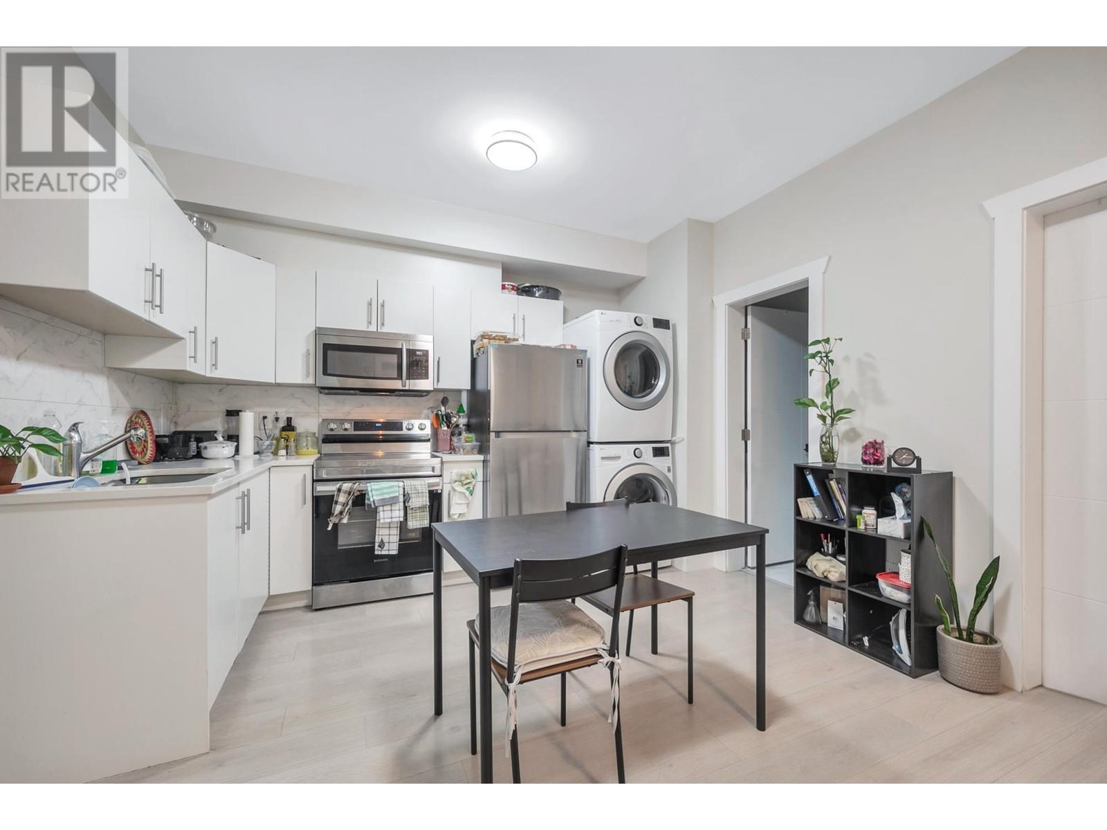 212 Blackman Street, New Westminster, British Columbia  V3L 2A7 - Photo 32 - R2981597