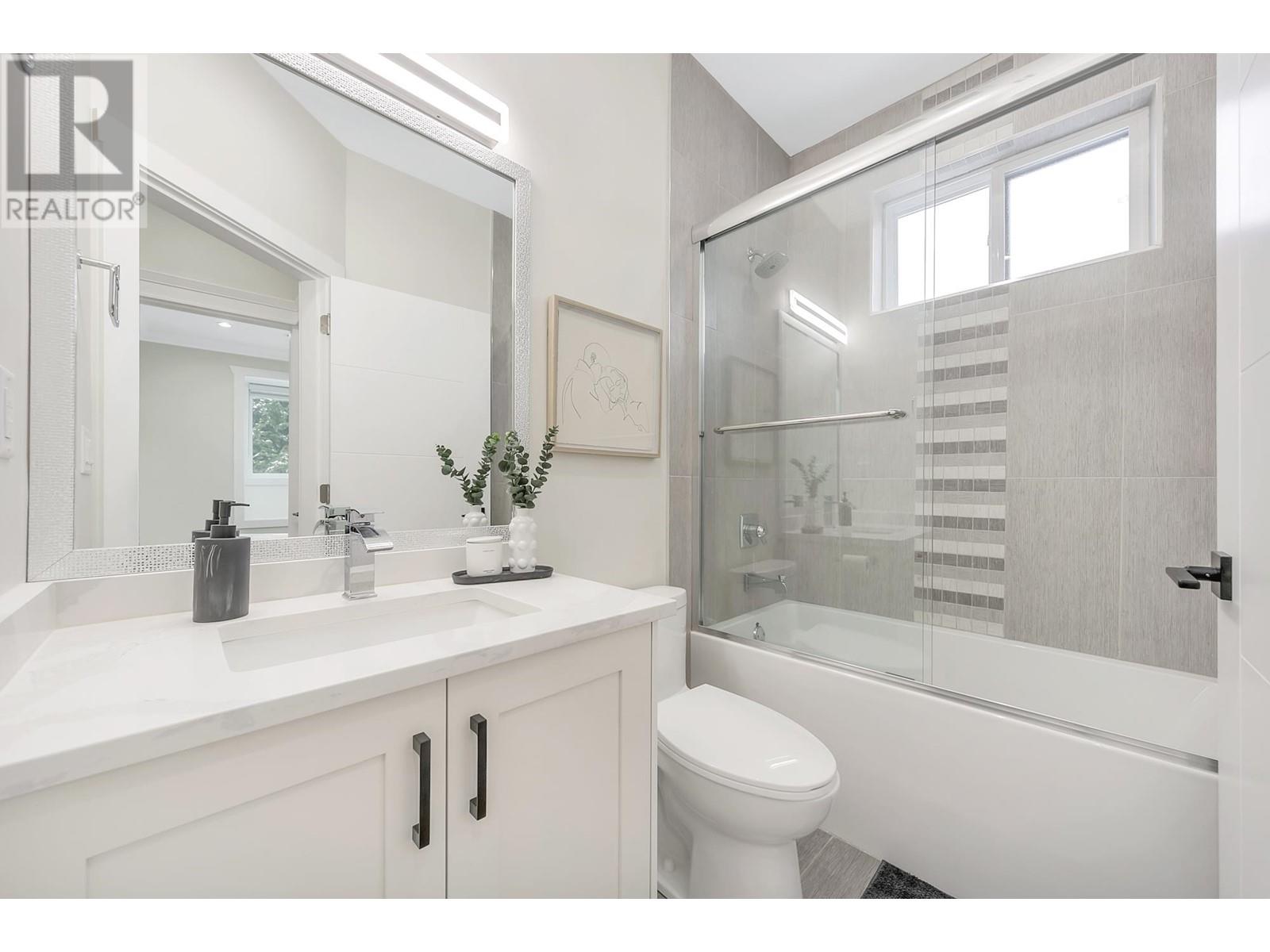 212 Blackman Street, New Westminster, British Columbia  V3L 2A7 - Photo 27 - R2981597