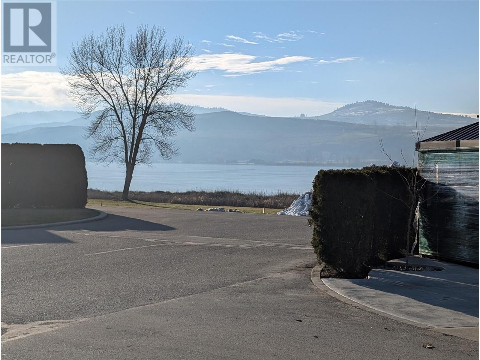 8000 Highland Road Unit# 21, Vernon, British Columbia  V1B 3W5 - Photo 2 - 10332317