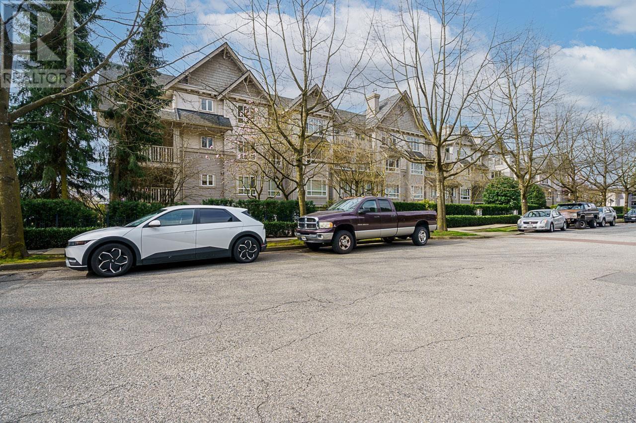 106 333 E 1st Street, North Vancouver, British Columbia  V7L 4W9 - Photo 2 - R2985830