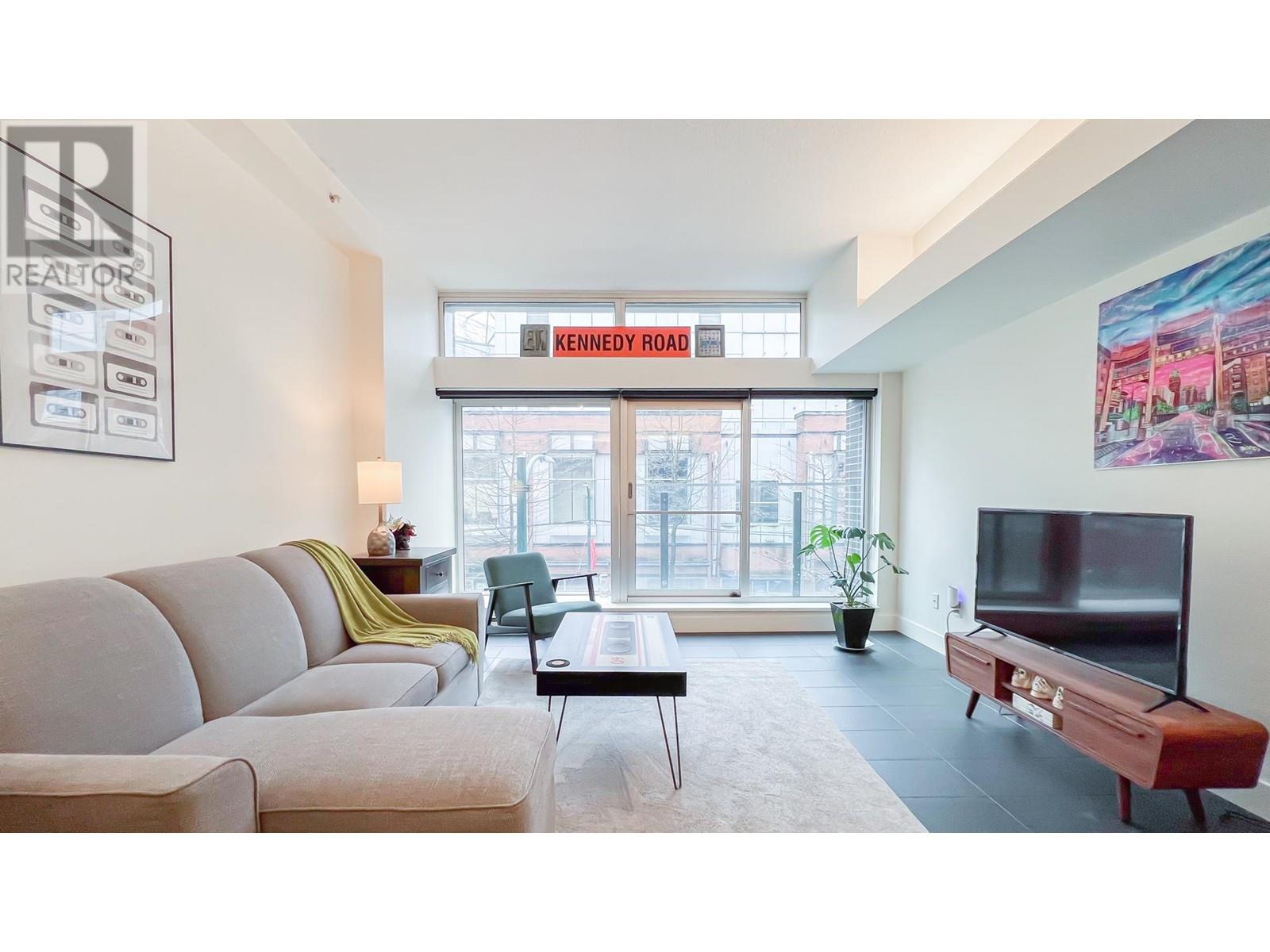 305 33 W Pender Street, Vancouver, British Columbia  V6B 1R3 - Photo 2 - R2985859