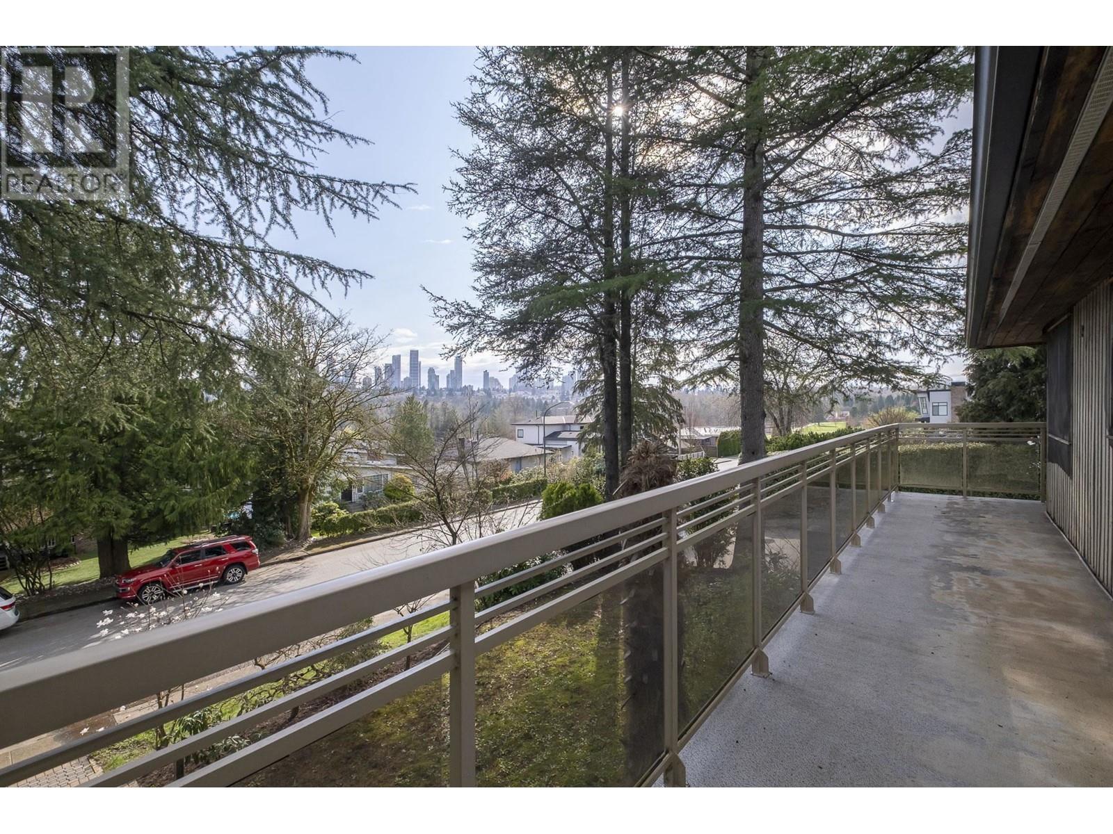 5305 Eglinton Street, Burnaby, British Columbia  V5G 2B4 - Photo 15 - R2985851