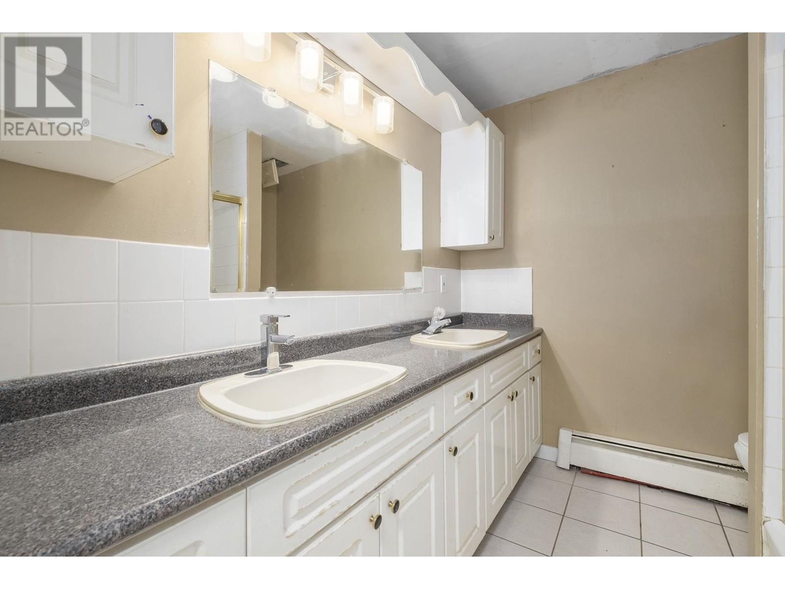 5305 Eglinton Street, Burnaby, British Columbia  V5G 2B4 - Photo 19 - R2985851