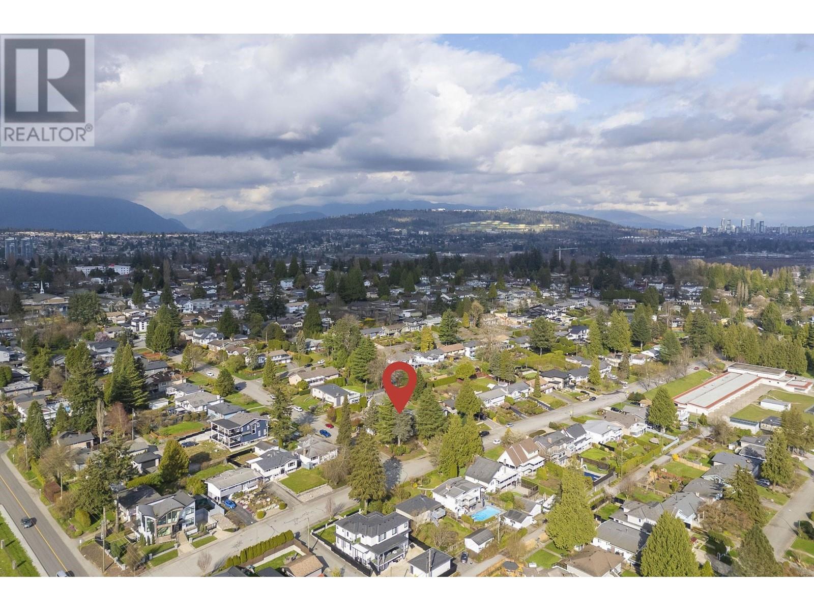5305 Eglinton Street, Burnaby, British Columbia  V5G 2B4 - Photo 9 - R2985851