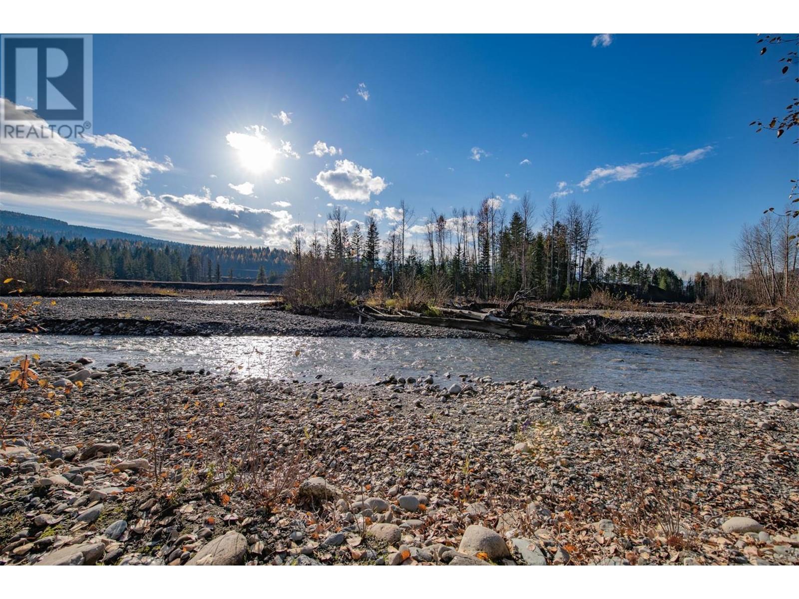 370 Charles Road, cherryville, British Columbia