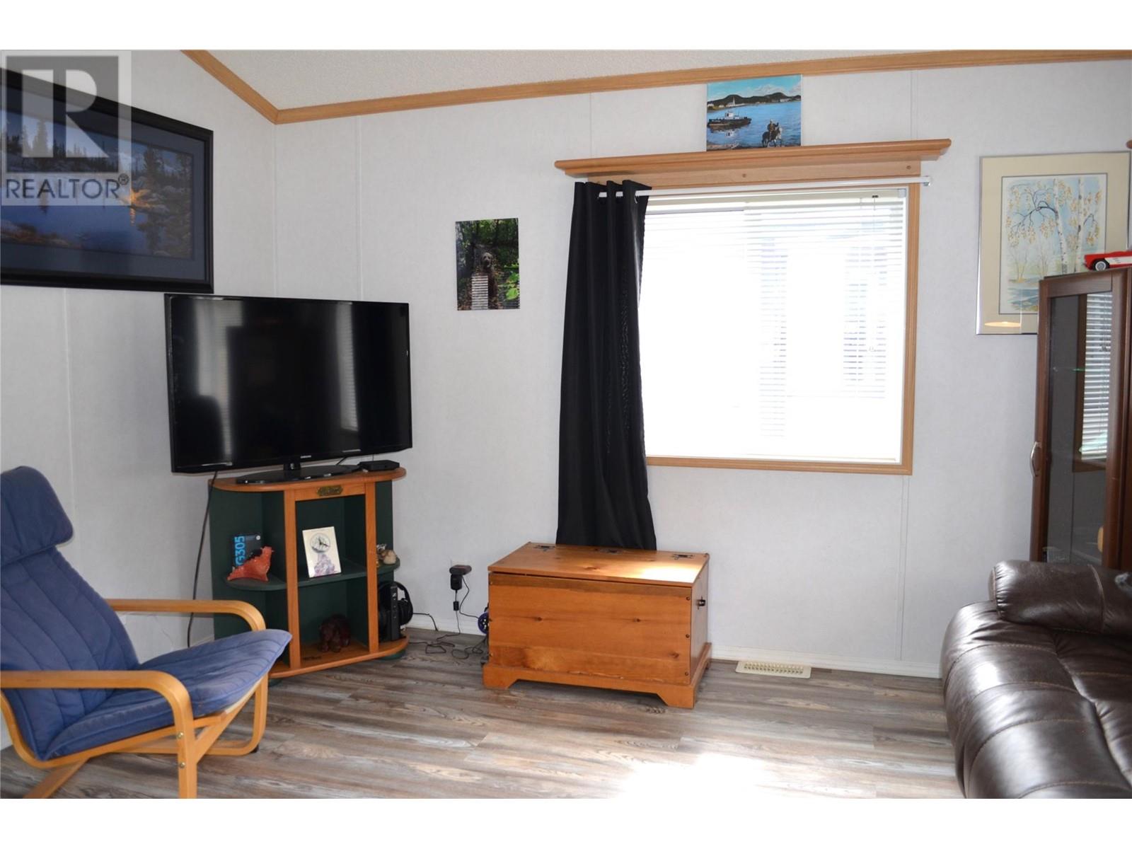 4354 Hwy 3 Highway Unit# 4, Keremeos, British Columbia  V0X 1N1 - Photo 3 - 10341921
