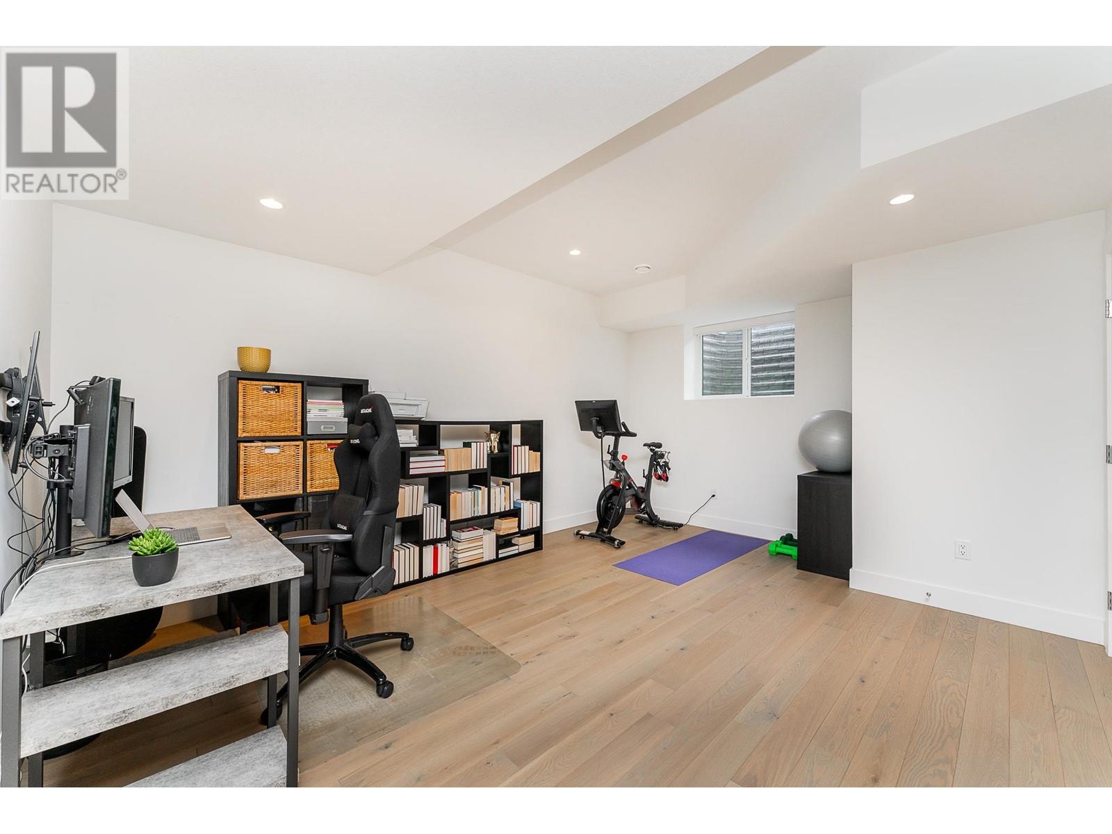 3484 Highland Drive, Coquitlam, British Columbia  V3E 0N5 - Photo 30 - R2985768