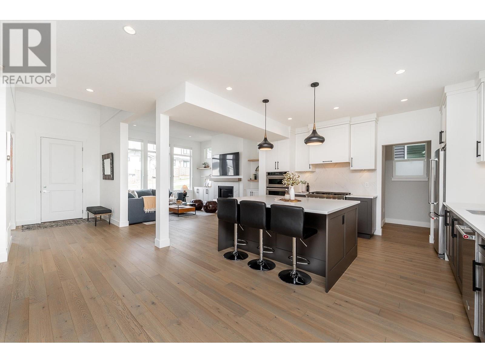 3484 Highland Drive, Coquitlam, British Columbia  V3E 0N5 - Photo 6 - R2985768