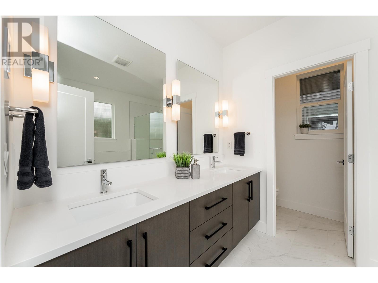 3484 Highland Drive, Coquitlam, British Columbia  V3E 0N5 - Photo 20 - R2985768
