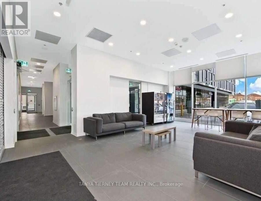 Property at 535 - 1900 SIMCOE STREET N image 4