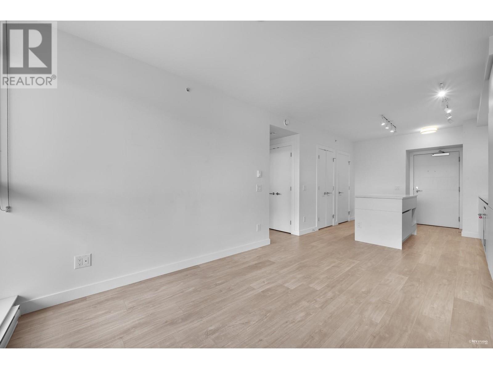 1506 525 Foster Avenue, Coquitlam, British Columbia  V3J 0H6 - Photo 13 - R2985596