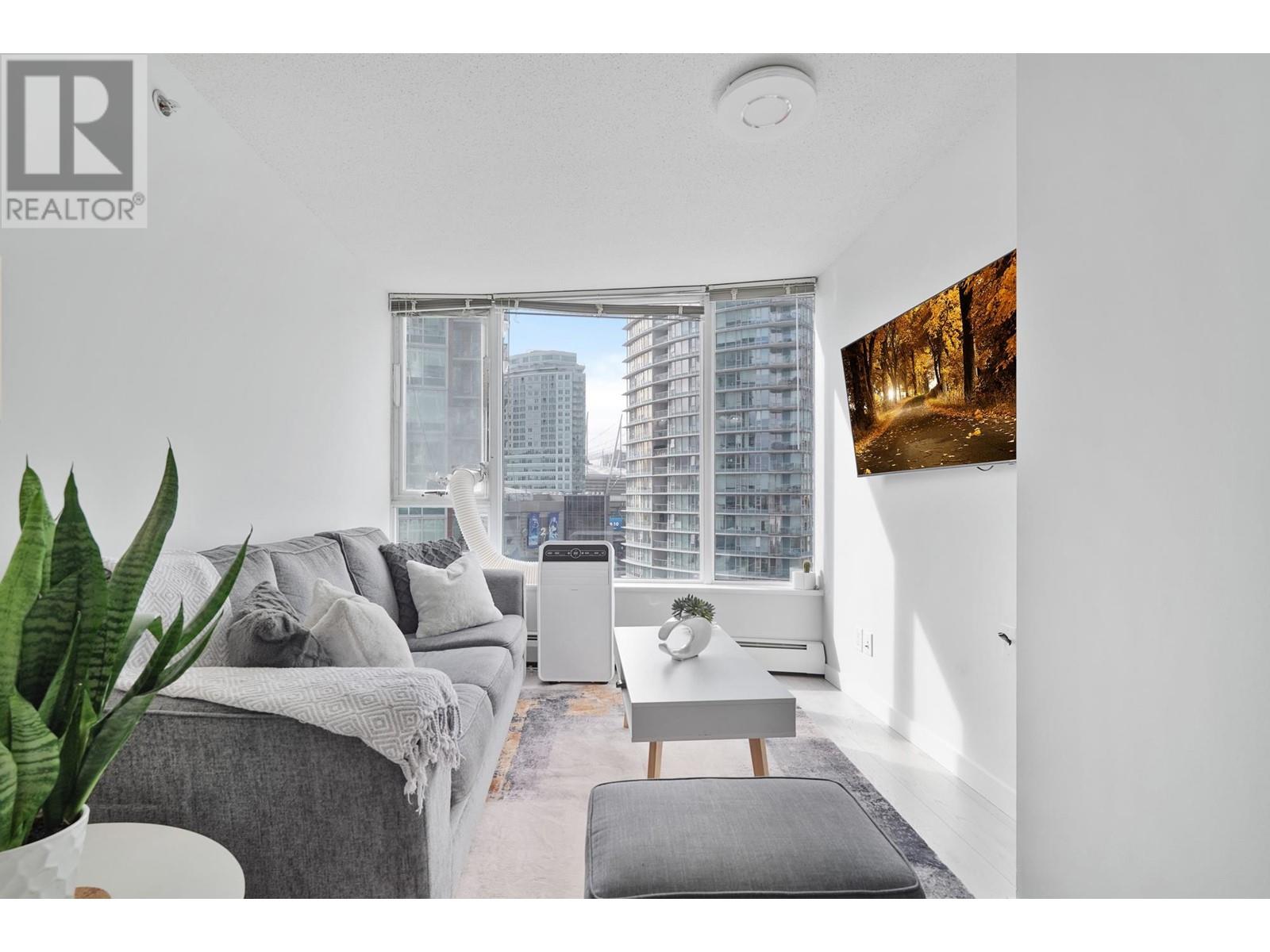 1503 58 Keefer Place, Vancouver, British Columbia  V6B 0B8 - Photo 2 - R2985837