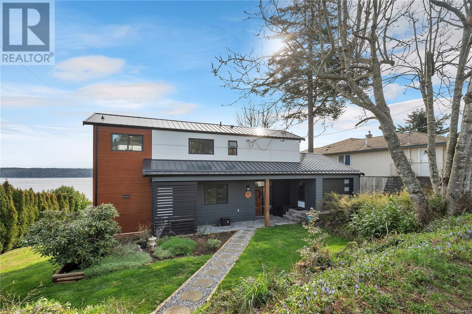 241 Alder St S, Campbell River, British Columbia