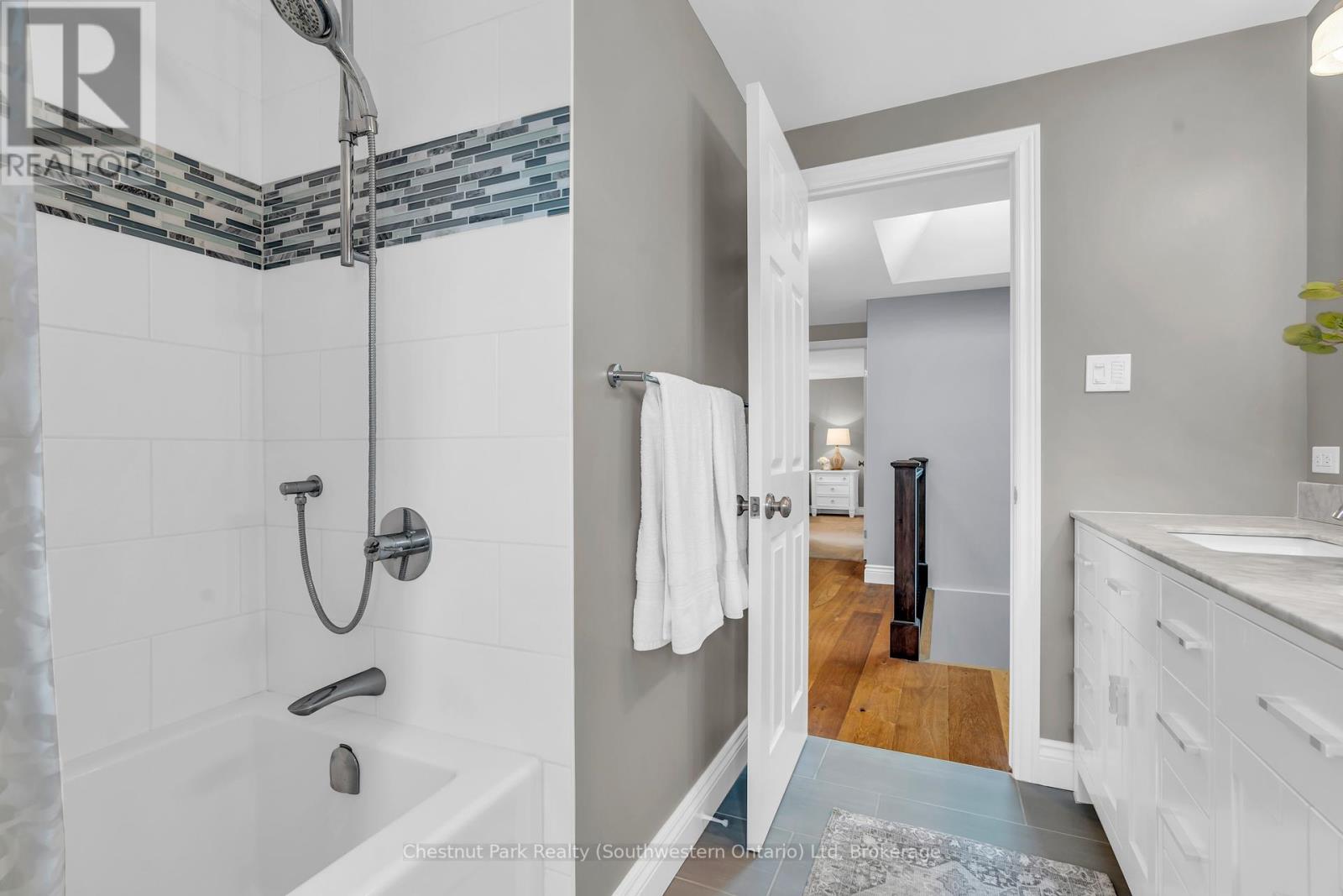 31 Cherrywood Drive, Guelph, Ontario  N1K 1R7 - Photo 27 - X12060565