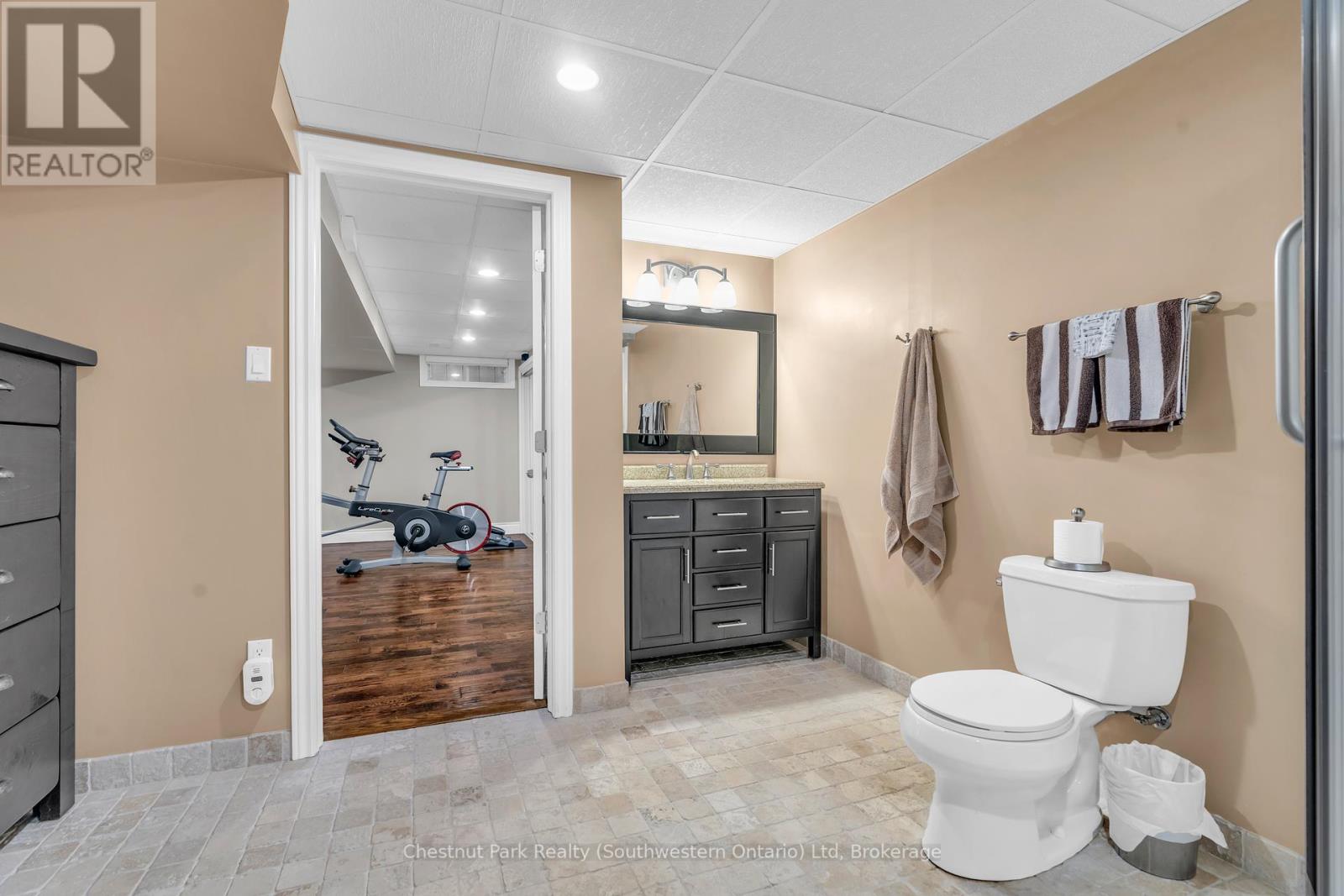 31 Cherrywood Drive, Guelph, Ontario  N1K 1R7 - Photo 42 - X12060565