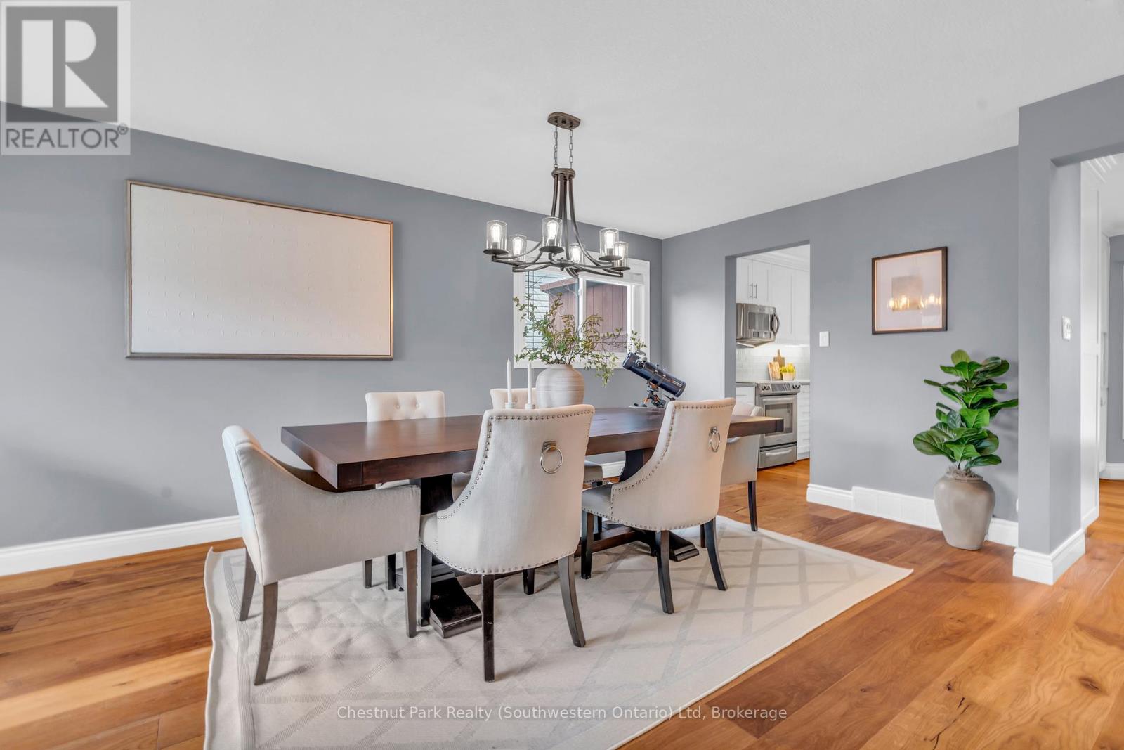 31 Cherrywood Drive, Guelph, Ontario  N1K 1R7 - Photo 5 - X12060565