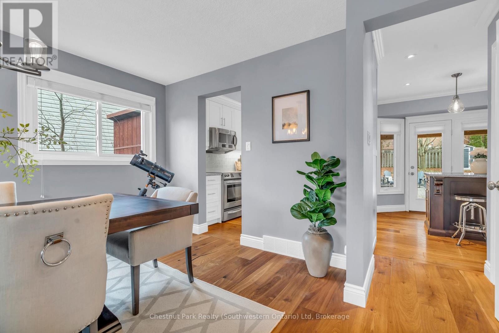 31 Cherrywood Drive, Guelph, Ontario  N1K 1R7 - Photo 8 - X12060565