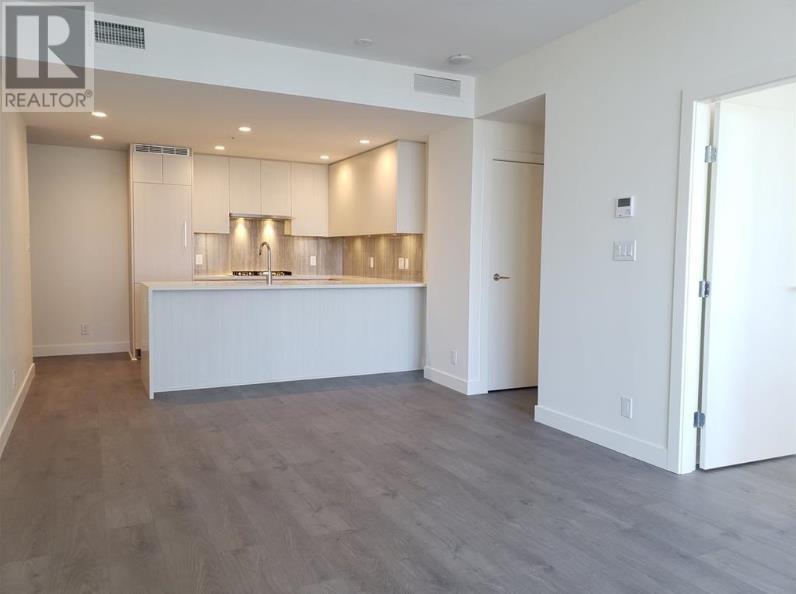 601 5051 Imperial Street, Burnaby, British Columbia  V5J 0J3 - Photo 3 - R2985834