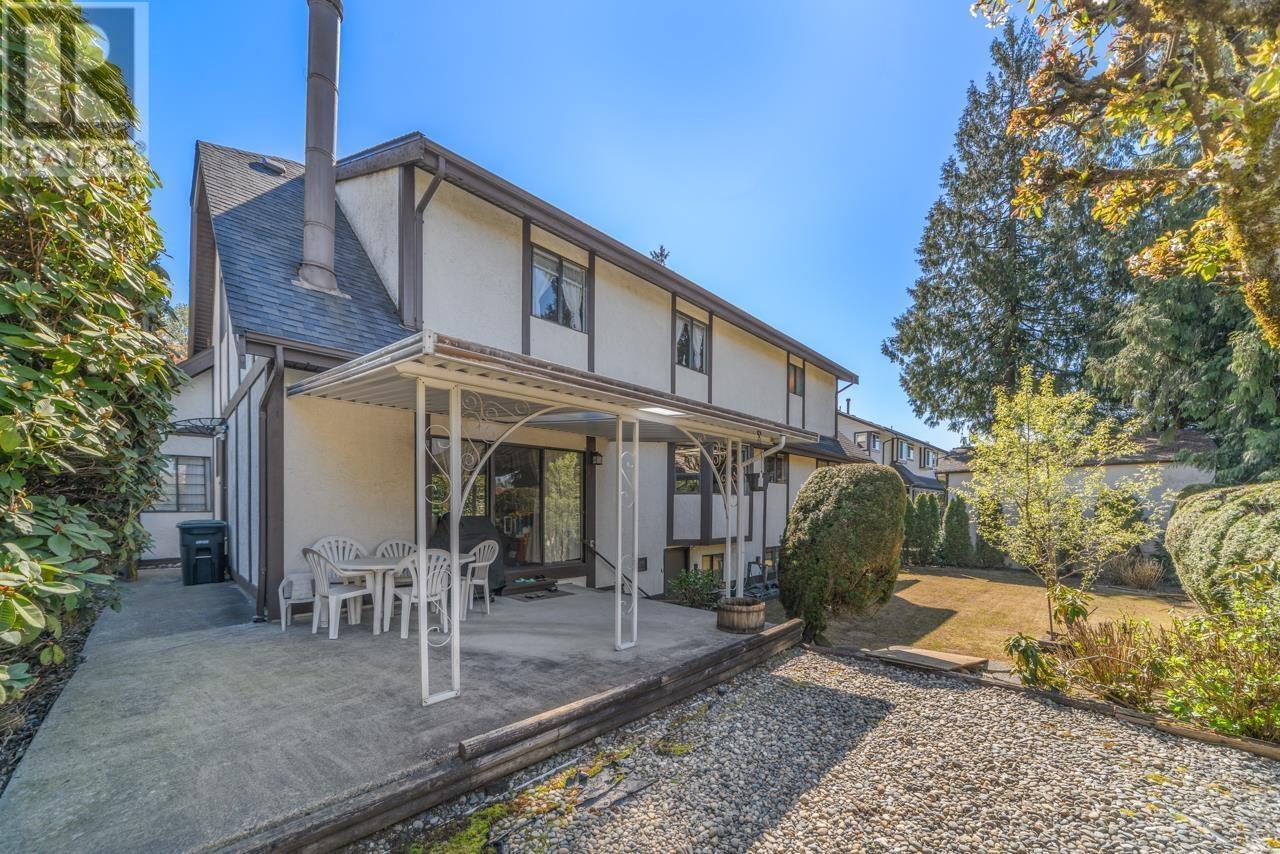 8008 Woodhurst Drive, Burnaby, British Columbia  V5A 4E7 - Photo 19 - R2985724