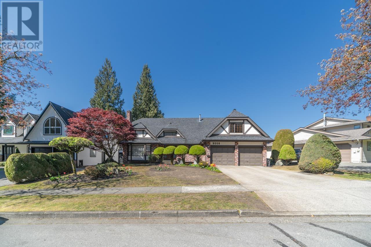 8008 Woodhurst Drive, Burnaby, British Columbia  V5A 4E7 - Photo 3 - R2985724