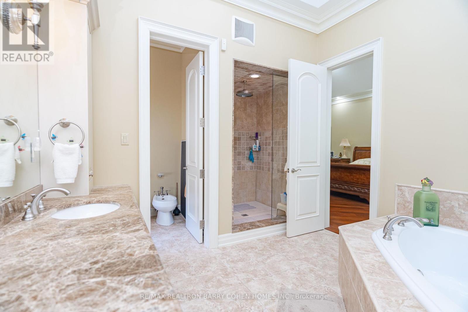 76 Thornridge Drive, Vaughan, Ontario  L4J 1C8 - Photo 12 - N12060567