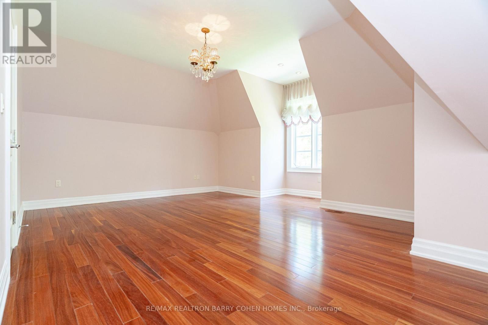 76 Thornridge Drive, Vaughan, Ontario  L4J 1C8 - Photo 16 - N12060567