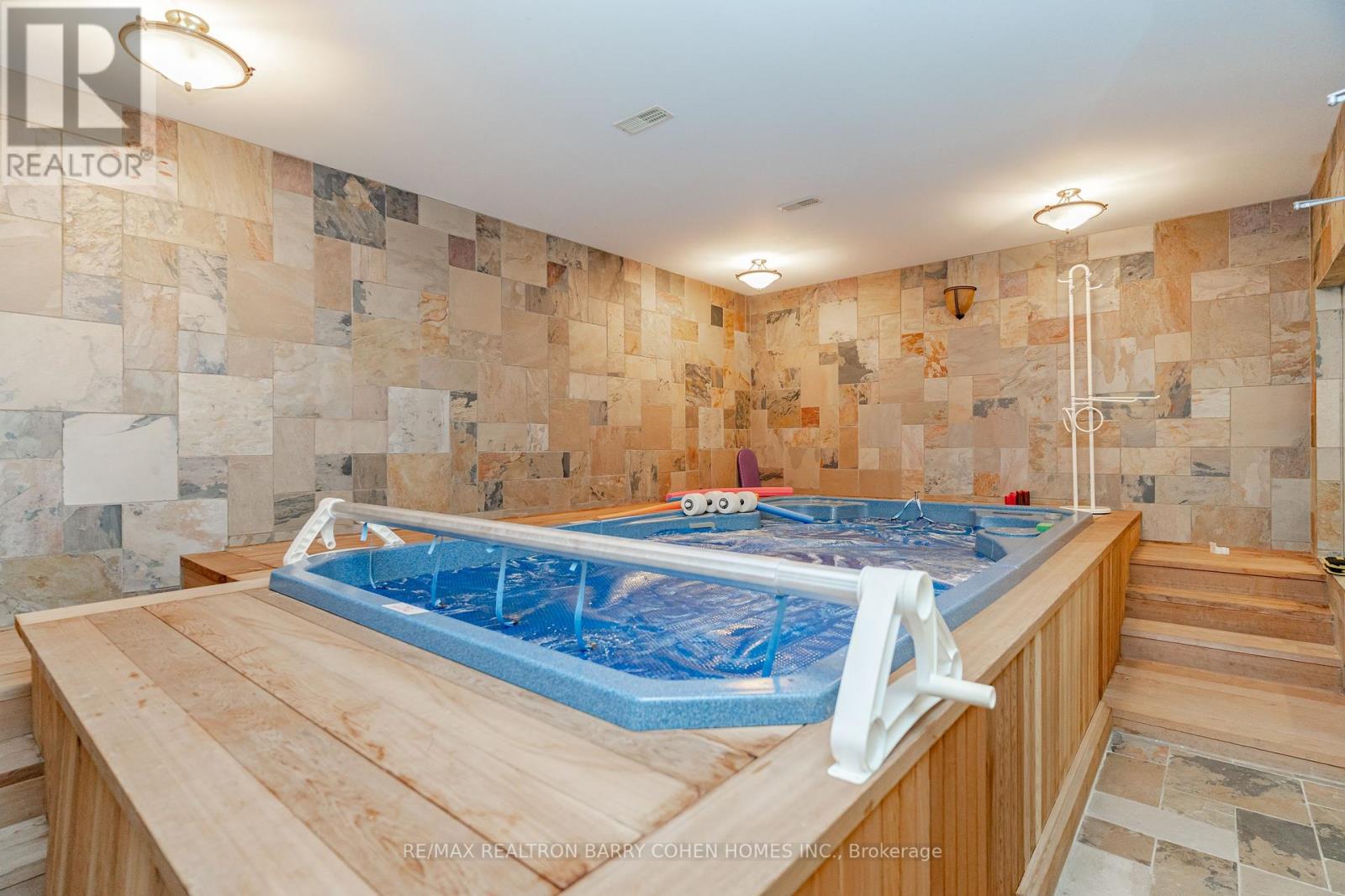 76 Thornridge Drive, Vaughan, Ontario  L4J 1C8 - Photo 24 - N12060567