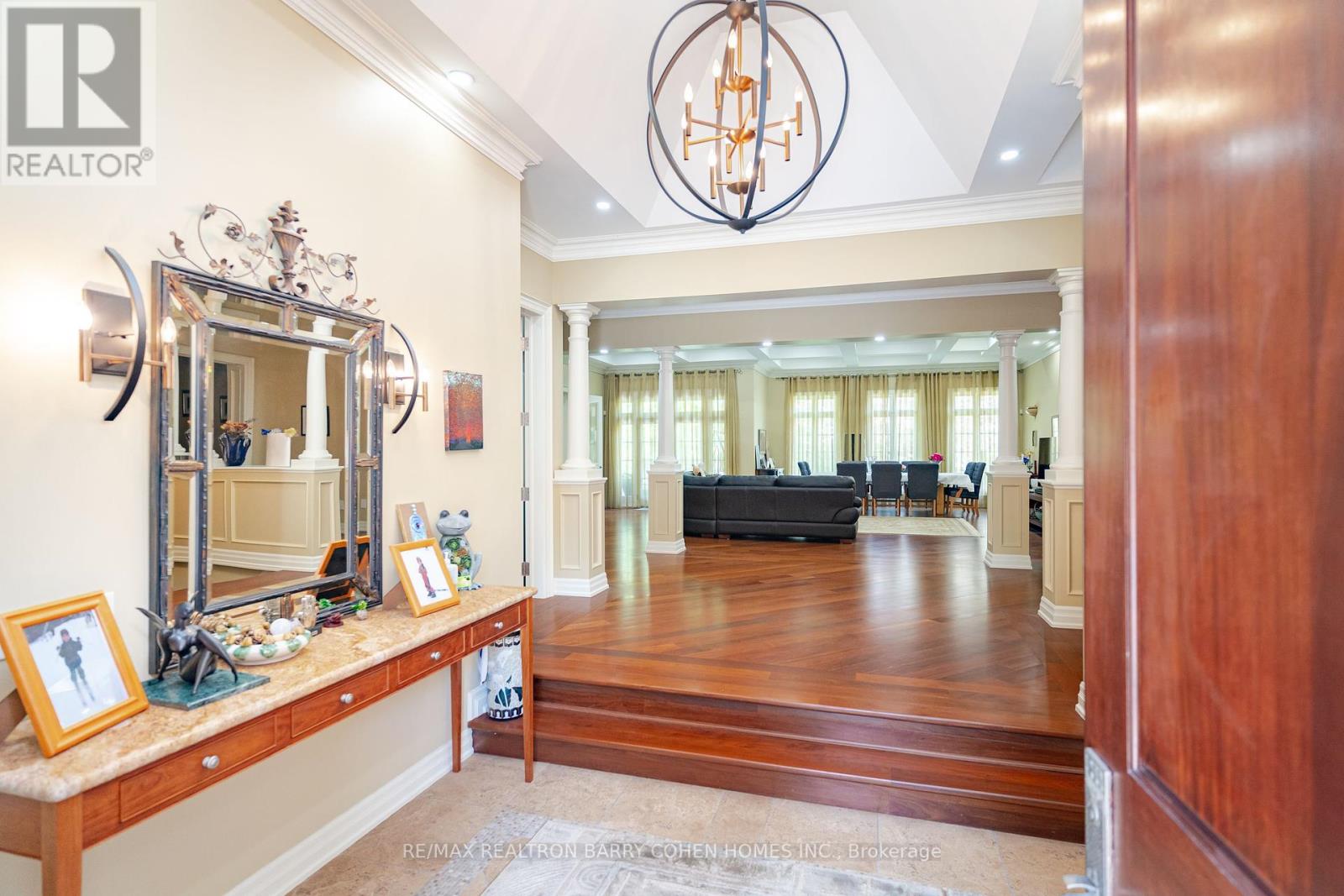 Property at 76 THORNRIDGE DRIVE image 4