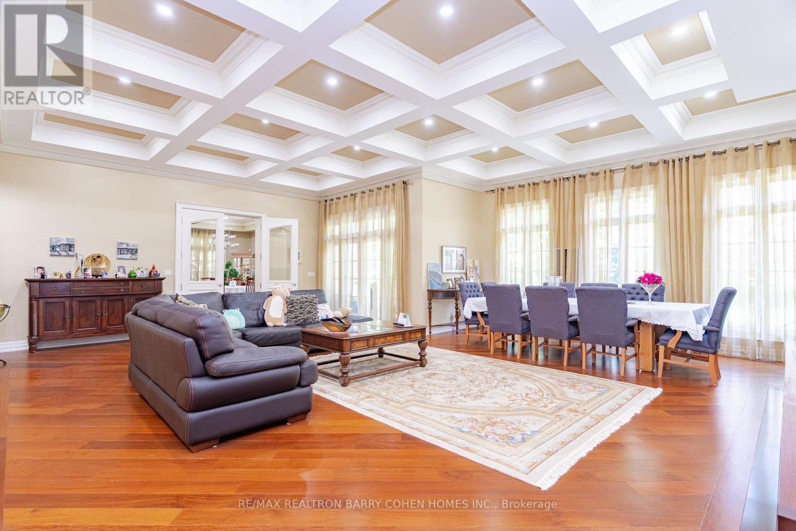 Property at 76 THORNRIDGE DRIVE image 5