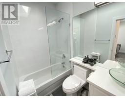 2460 E 19TH AVENUE, Vancouver property photo listing R2985835 for sale